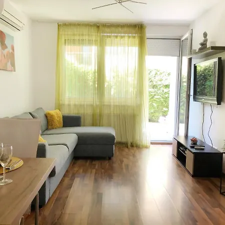Apartment Dora