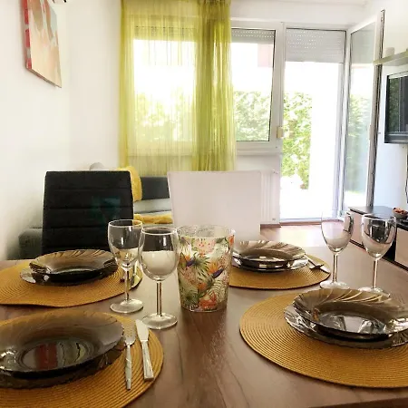 Dora Apartment